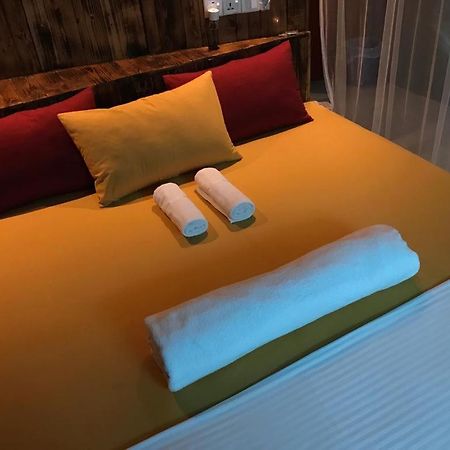 La Pinchi " Pinchi'S Bed " Hotel Гампола Екстериор снимка