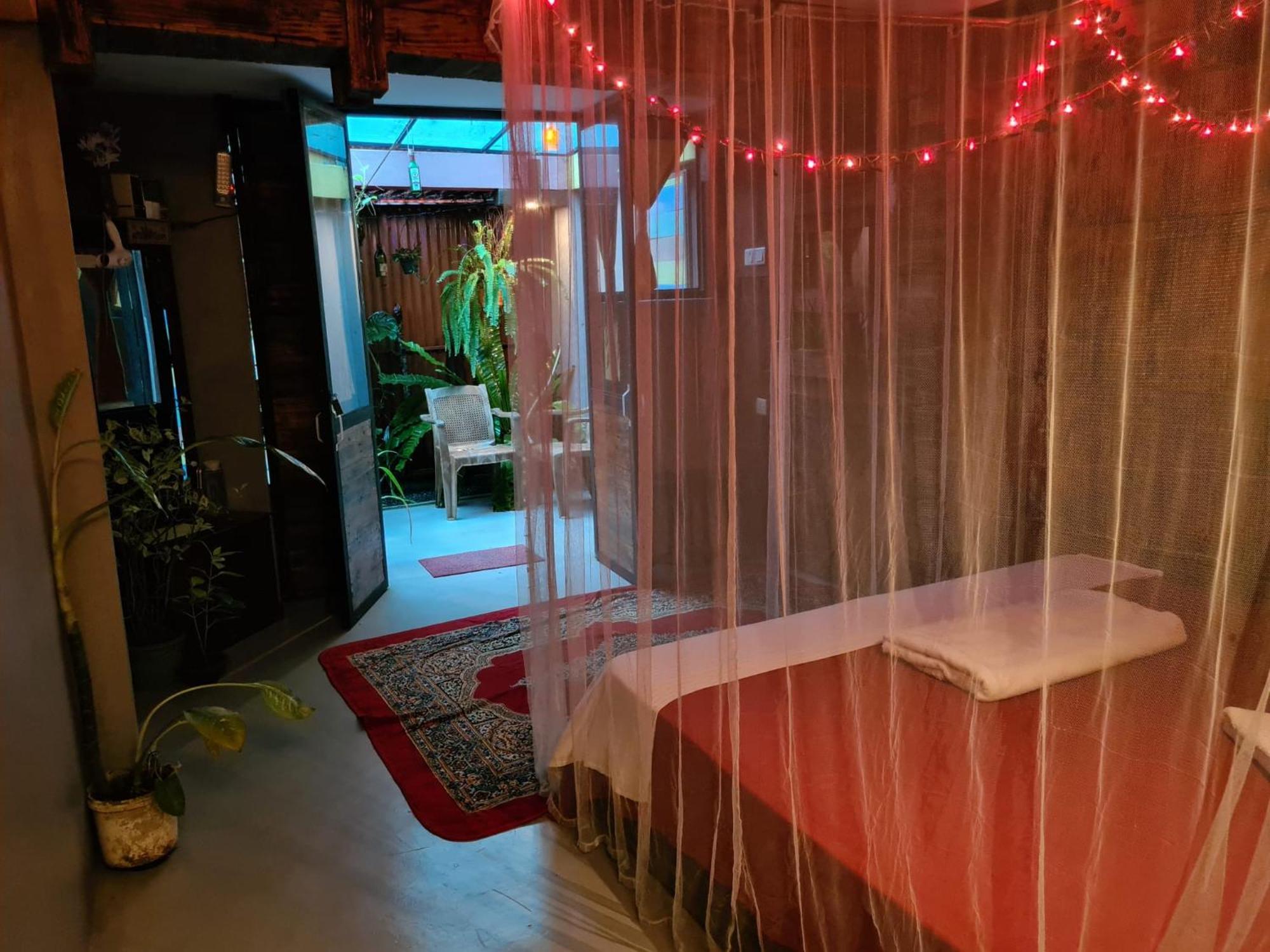 La Pinchi " Pinchi'S Bed " Hotel Гампола Екстериор снимка